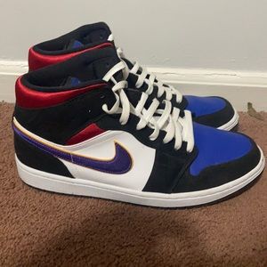 Nike Air Jordan 1 Mid SE Rivals size 11.5